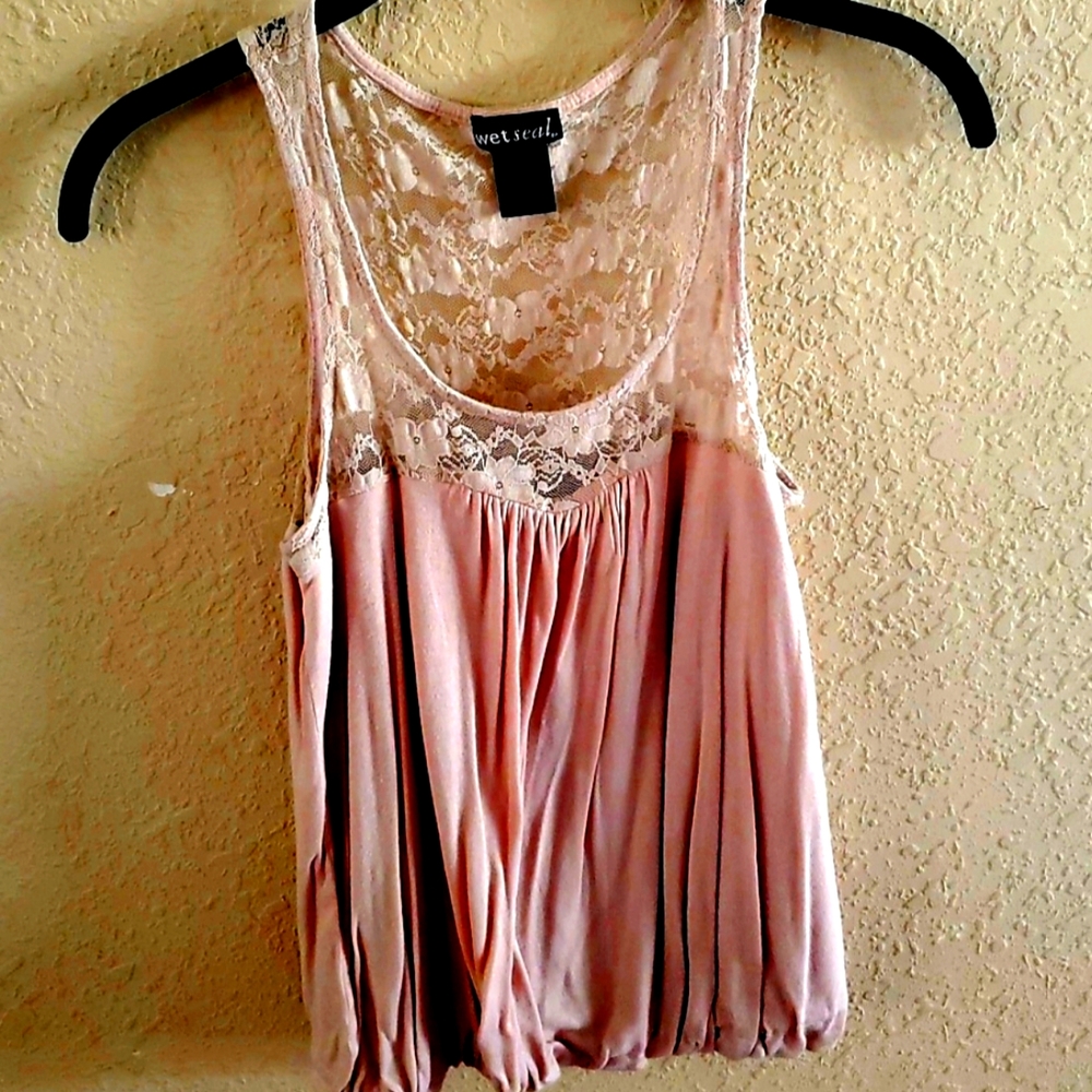 NWOT Large Wet Seal Tank